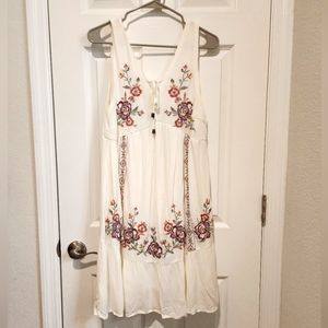 Xhilaration embroidered dress